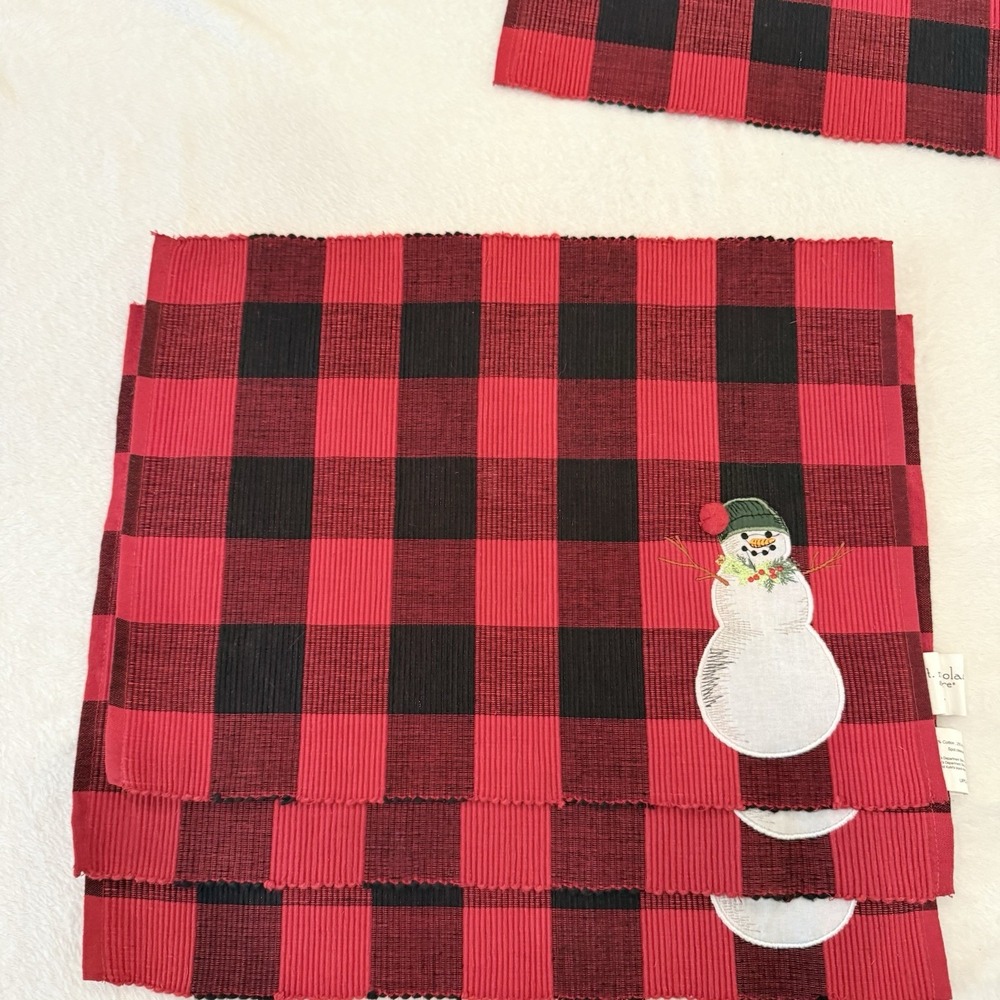 4 St. Nicholas Square Buffalo Plaid‎ Snowman Embroidered Placemats Puffball Set - Picture 7 of 12